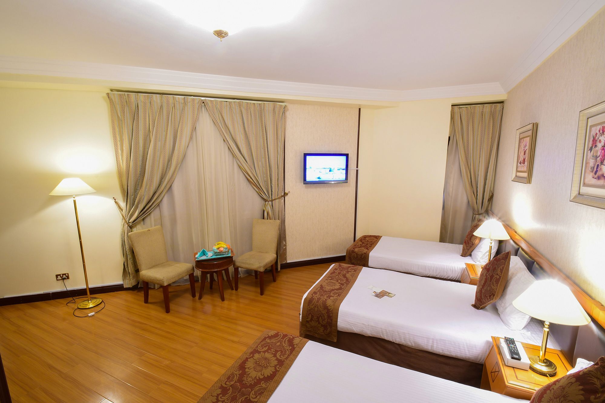 Al Ansar Golden Tulip Hotel Medina Exterior foto